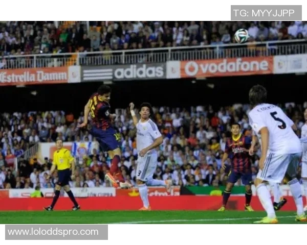 国王杯波尔图绝杀莱比锡全场沸腾十大精彩进球回顾