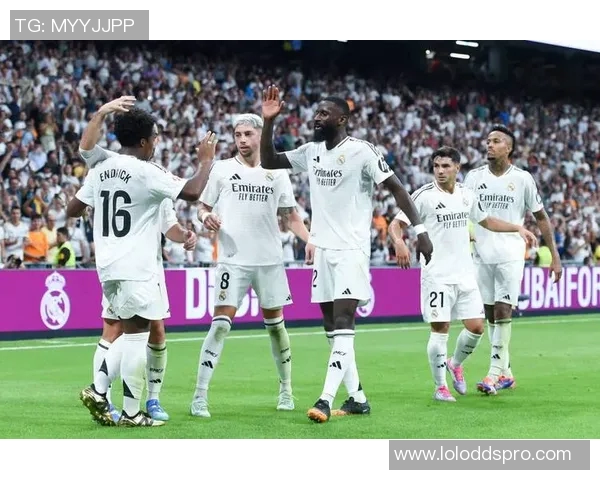 德甲激战：利物浦点球大战险胜皇马全场沸腾瞬间回顾