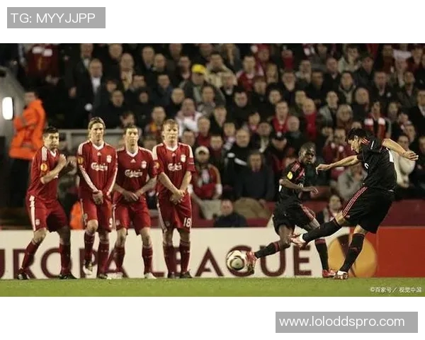 西甲激战曼联险胜里昂神奇扑救点燃全场激情