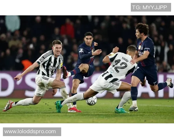 足总杯惊现冷门巴黎圣日耳曼逆转尤文图斯全场沸腾