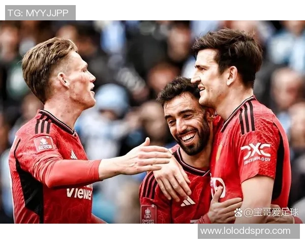 友谊赛精彩回顾：那不勒斯与曼联战成平局点球大战引发转会热议