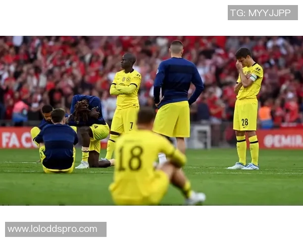 足总杯精彩对决波尔图逆袭里昂点球大战引发全场狂欢 足总杯精彩对决波尔图逆袭里昂点球大战引发全场狂欢