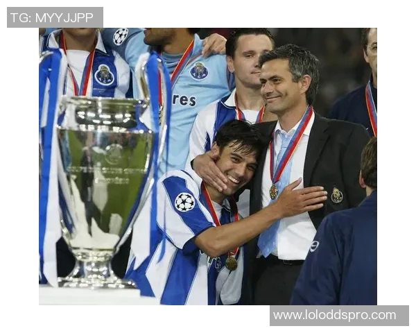 中超赛场波尔图逆袭里昂上演历史冷门引发全场沸腾 中超赛场波尔图逆袭里昂上演历史冷门引发全场沸腾