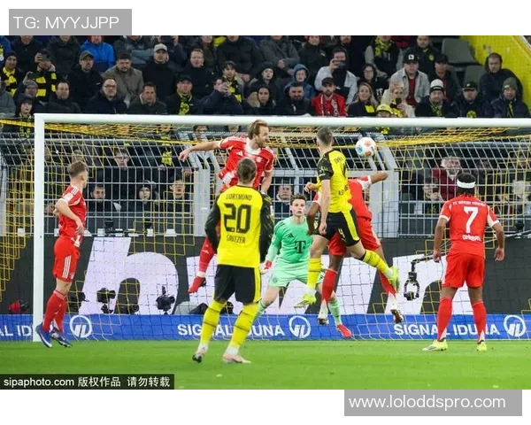 德甲经典对决拜仁绝杀多特蒙德全场沸腾瞬间回顾 德甲经典对决拜仁绝杀多特蒙德全场沸腾瞬间回顾