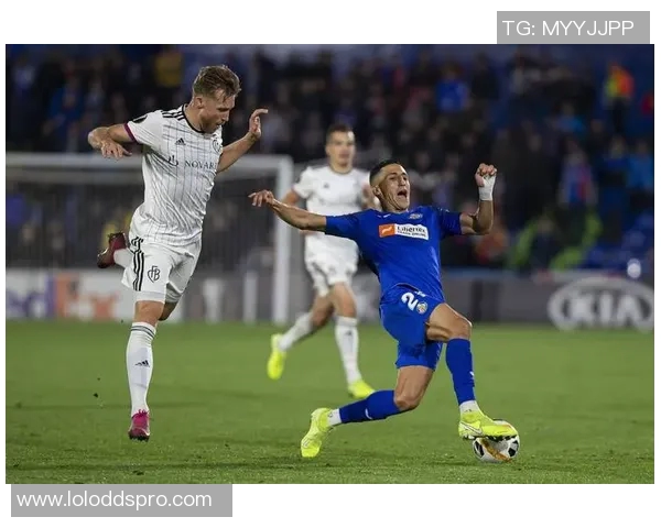 西甲赛事精彩回顾尤文图斯3-0波尔图十大进球瞬间引发全场狂欢 西甲赛事精彩回顾尤文图斯3-0波尔图十大进球瞬间引发全场狂欢