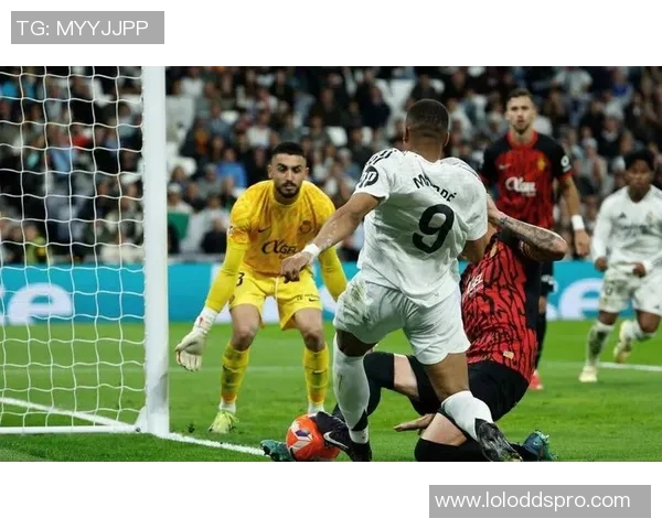 世界杯惊天对决皇马6比2战胜马竞点球大战引发全场狂欢与转会传闻